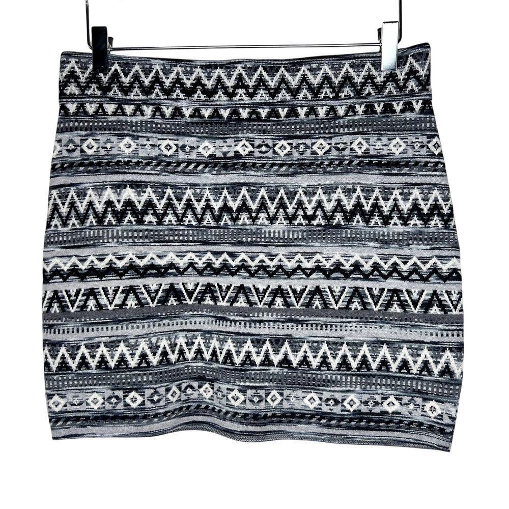 Krimson Klover Jelena Skirt Medium Mini Bodycon Black Geometric Stretch Knit